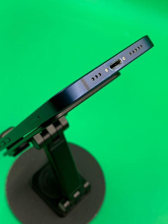 ���Хåƥ꡼���� iPhone 12 128GB �֥롼 ��������100%  Softbank ��