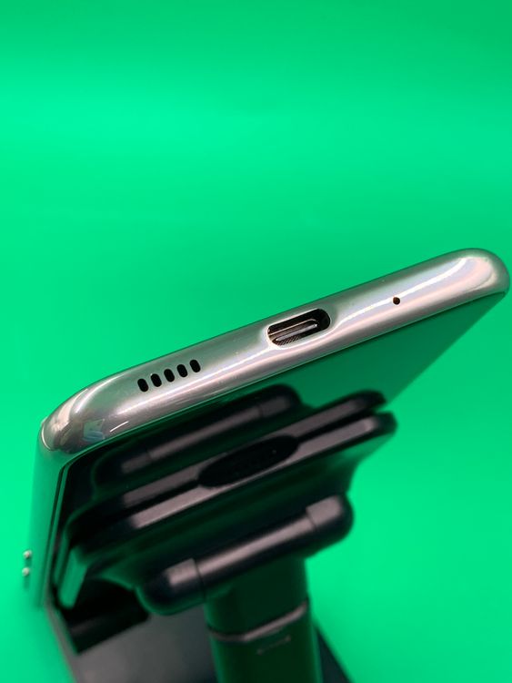���Хåƥ꡼���� Galaxy A21 64GB SIM�ե꡼ docomo ��