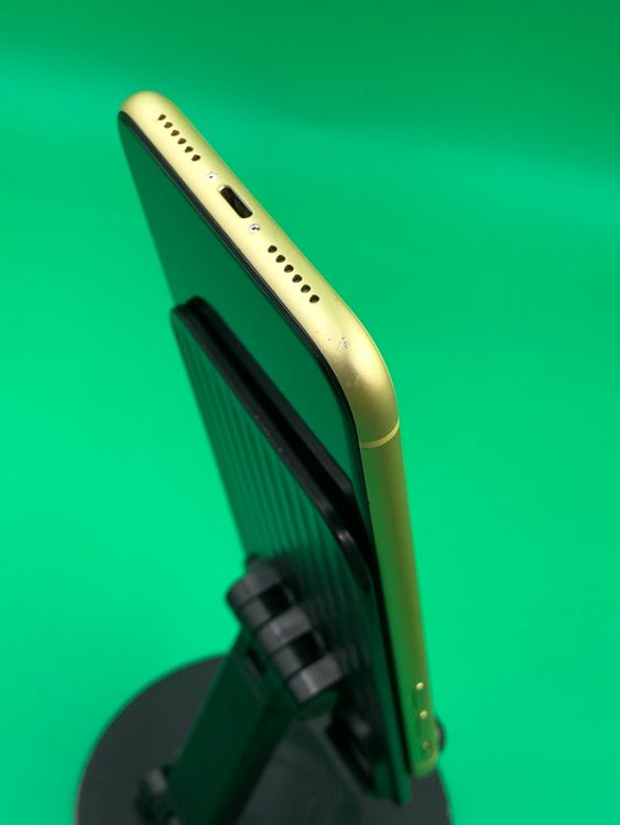 ������ iPhone 11 256GB SIM�ե꡼ ��������100% docomo ��