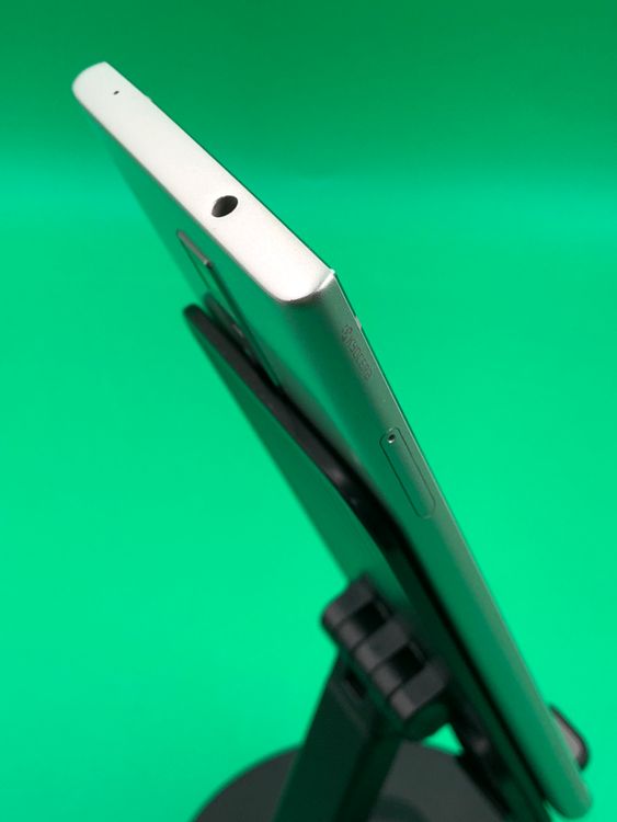 ������ URBANO V04 64GB SIM�ե꡼ ���������ɹ� au ��