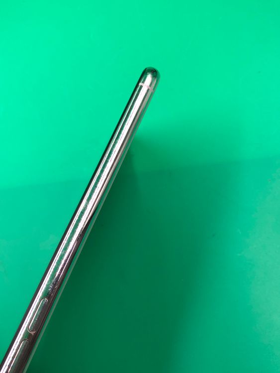 ���Хåƥ꡼���� iPhone 11 Pro Max 512GB SIM�ե꡼ docomo ��