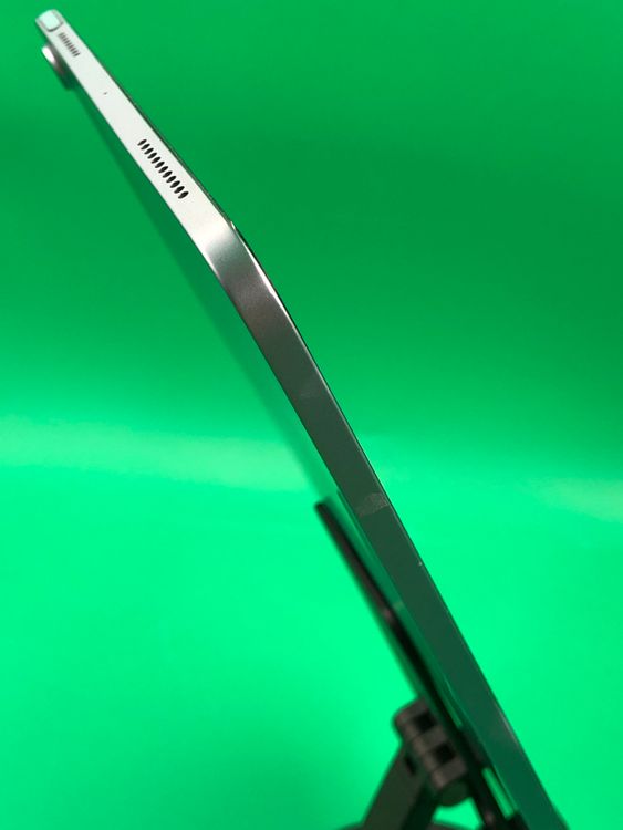 ���վ��ѥͥ뿷�� iPad Air ��4���� Wi-Fi 64GB �������֥롼