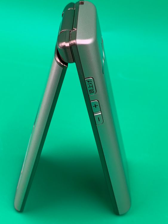 ������ ���󤿤󥱡����� KYF38 4GB �������  KDDI ��