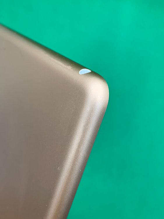 ������󥯡������ƥ��١��������å� iPad ��8���� Wi-Fi 32GB