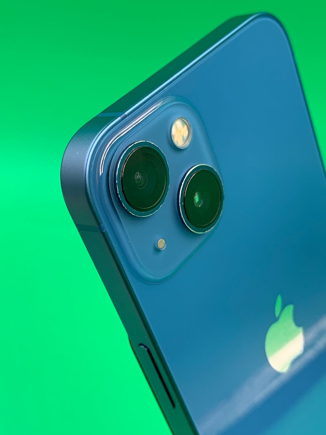 ムスビー｜☆美品 iPhone 13 128GB ブルー SIMフリー 最大容量100