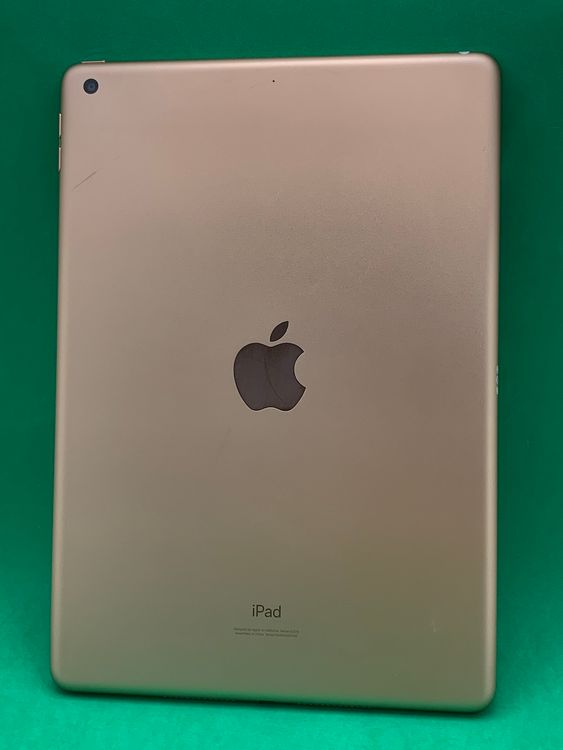 ������󥯡������ƥ��١��������å� iPad ��8���� Wi-Fi 32GB