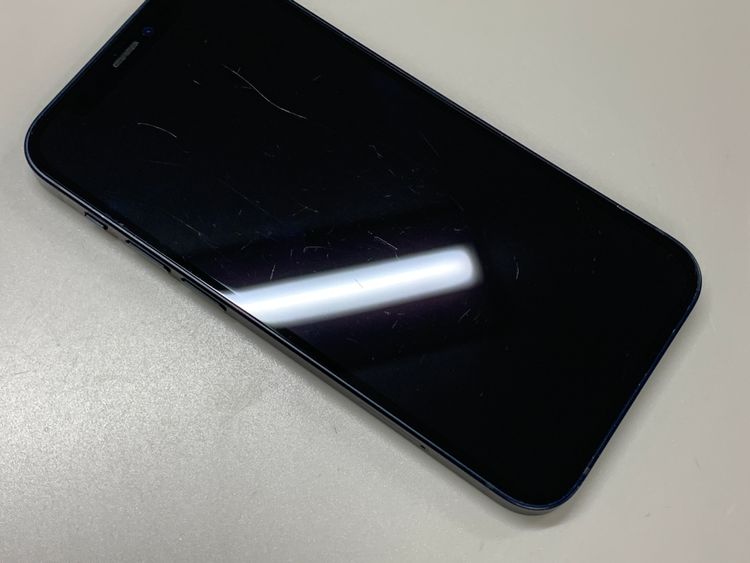 ���Хåƥ꡼���� iPhone 12 mini 64GB �֥�å� docomo ��