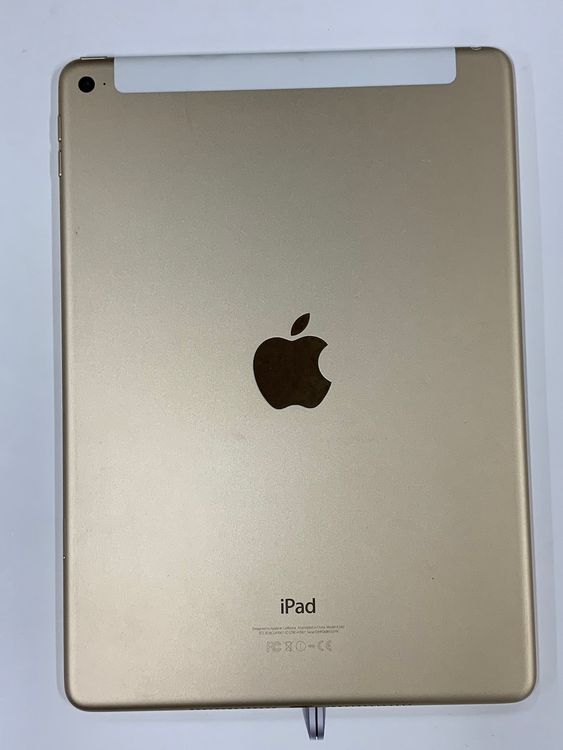  iPad Air 2 Wi-Fi+Cellular 64GB  KDDI 