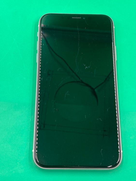 ★激安 iPhone XR 64GB SIMフリー 最大容量100% ホワイト
