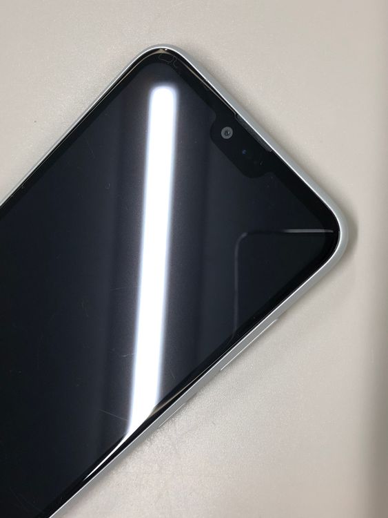 ������ GRATINA KYV48 32GB �ۥ磻�� SIM�ե꡼ KDDI ��