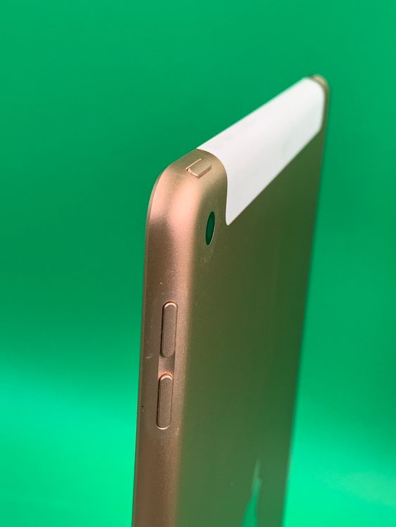 ������ iPad ��7���� Wi-Fi+Cellular 32GB ������� docomo ��