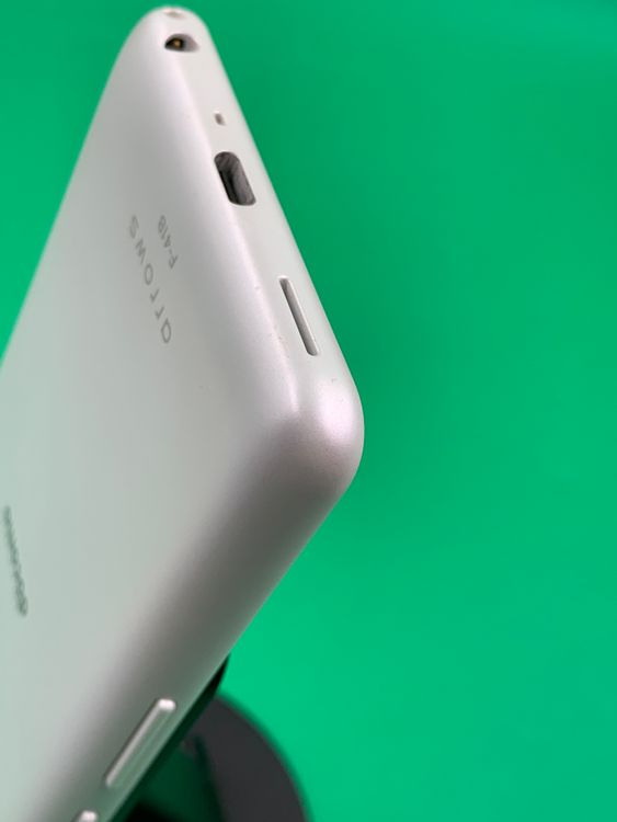 �����礤���� arrows Be4 Plus 64GB �ۥ磻�� SIM�ե꡼ docomo ��