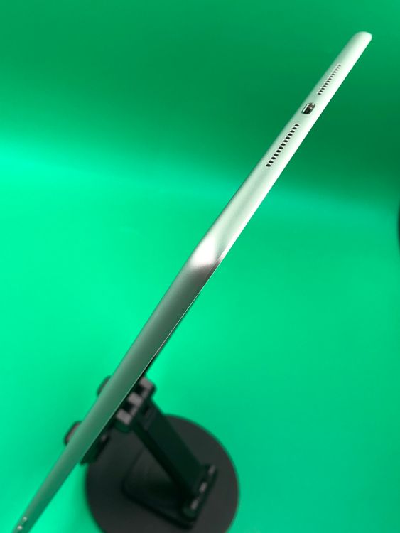 ������Ʊ�� iPad ��8���� Wi-Fi 32GB ����С�  ��������76% MYLA2J/A