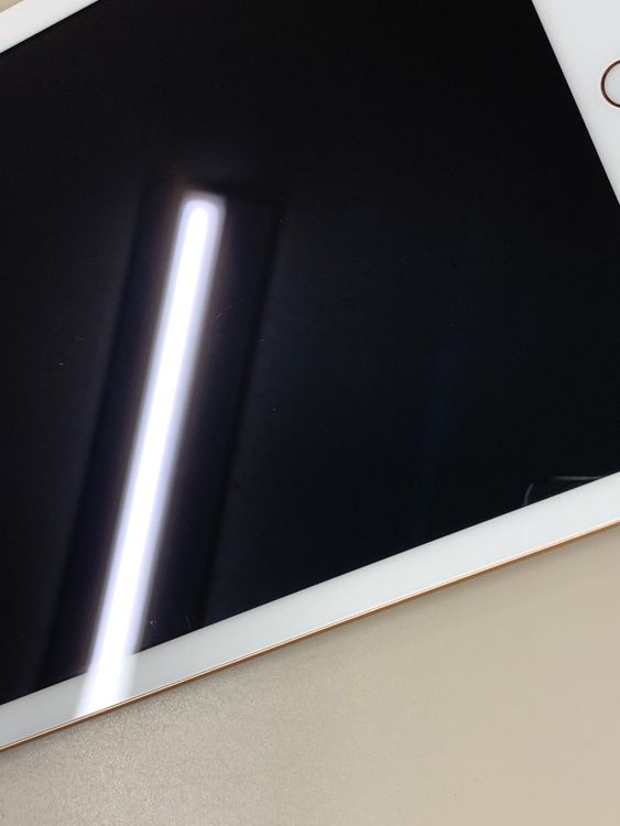 ������ iPad ��6���� Wi-Fi 32GB ������������� ��������100%