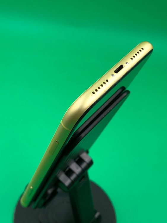 ������ iPhone 11 256GB SIM�ե꡼ ��������100% docomo ��
