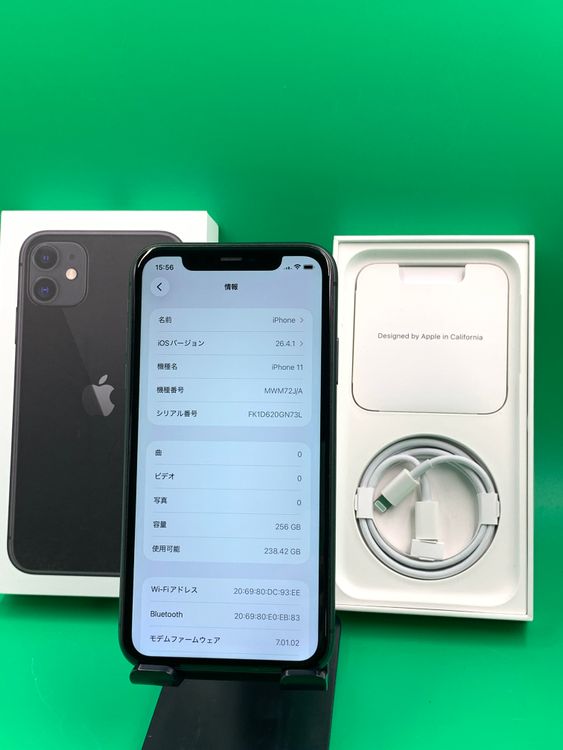 ������ iPhone 11 256GB �֥�å� SIM�ե꡼ ��������100% au ��