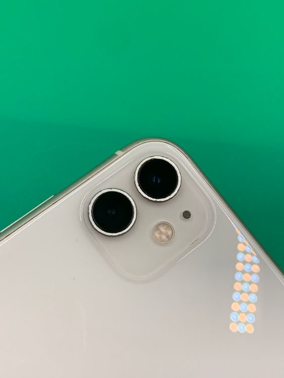 �����礤���� iPhone 11 128GB SIM�ե꡼ ��������99% docomo ��