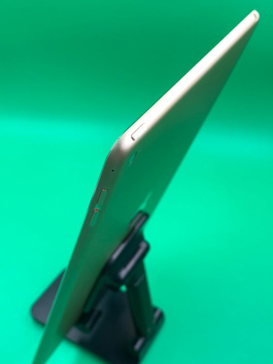 ����� iPad Air ��2���� Wi-Fi 64GB MH182J/A �������
