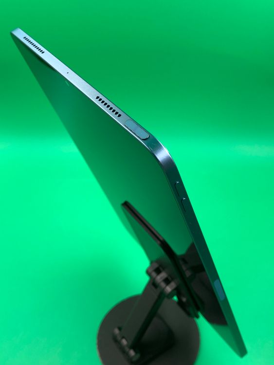 �����ʡ� ������ iPad Air ��5���� Wi-Fi 64GB MM9E3J/A �֥롼 H2