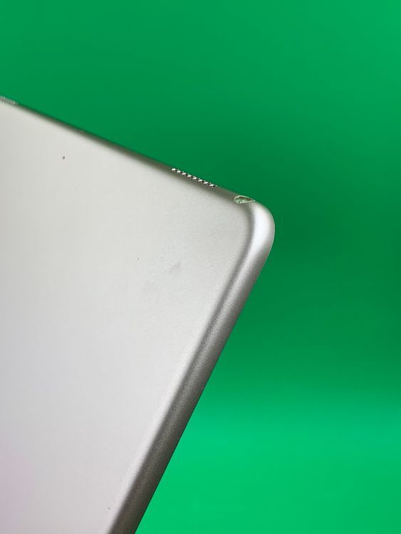 ����� iPad Pro 10.5����� Wi-Fi 64GB ������������� ��������91%