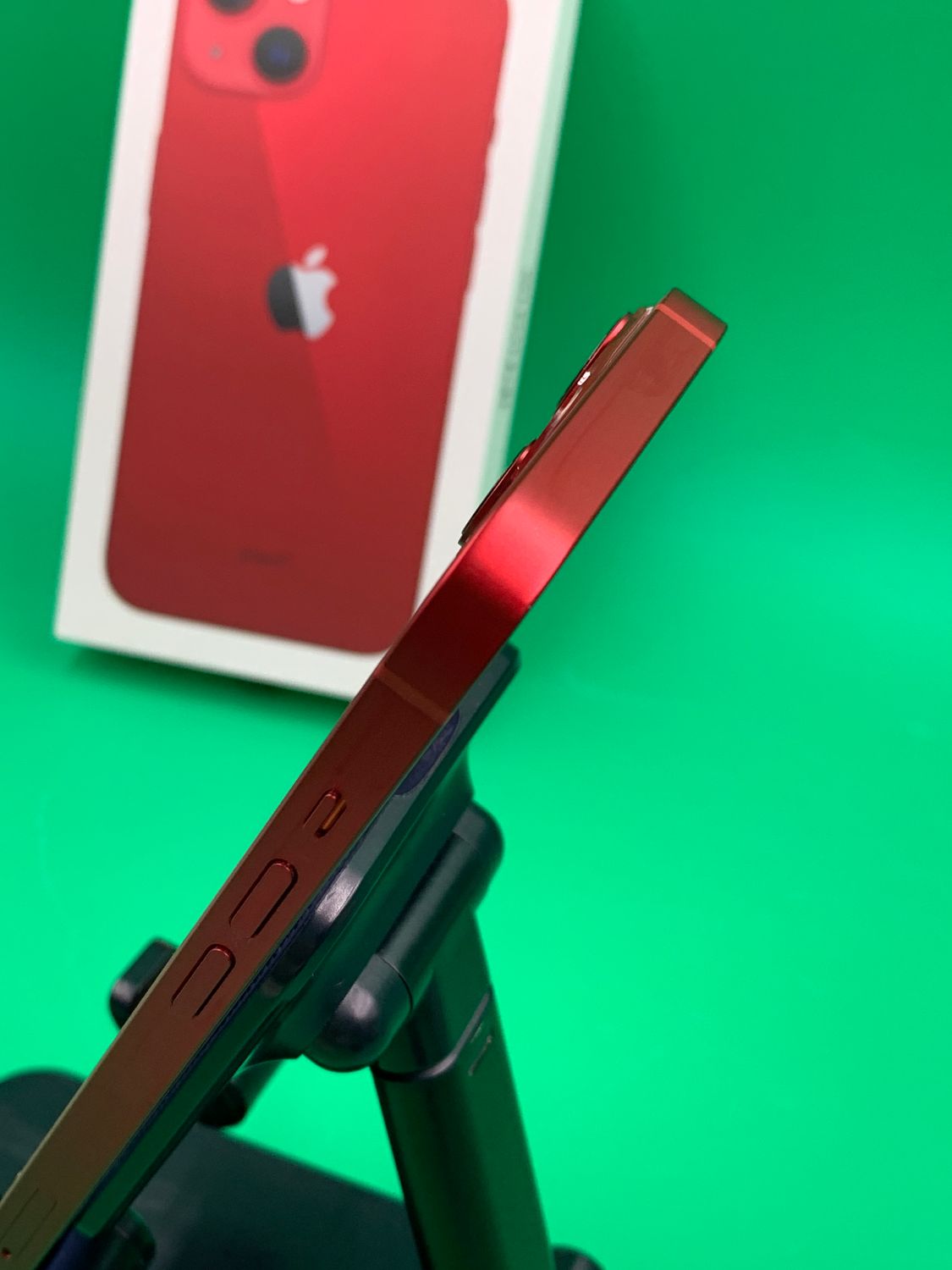 ムスビー｜☆美品 iPhone 13 128GB レッド SIMフリー 最大容量88% au
