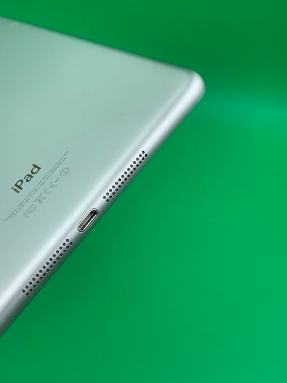 �����礤���� iPad mini ��2���� Retina Wi-Fi 32GB ����С�