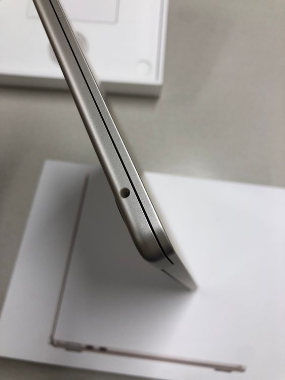 ������Ʊ�� MacBook Air 13����� M3���å� 16GB 256GB ����10��