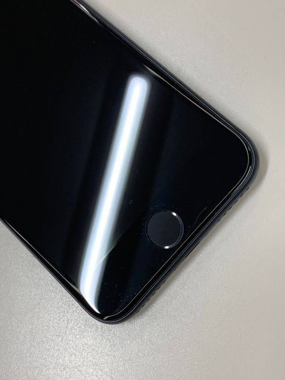 ������ iPhone SE ��2���� 64GB �֥�å� ��������100%  KDDI ��