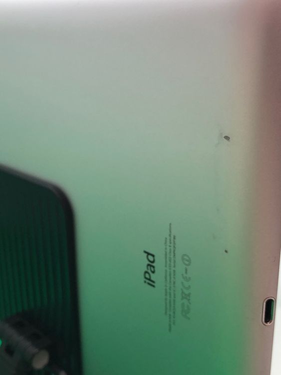 礤 iPad 4 Retina Wi-Fi 32GB White