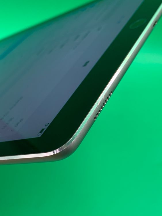 ������ iPad Pro 12.9����� Wi-Fi+Cellular 128GB  au��
