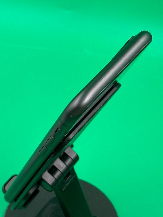 ���Хåƥ꡼���� iPhone 11 128GB �֥�å� SoftBank ��