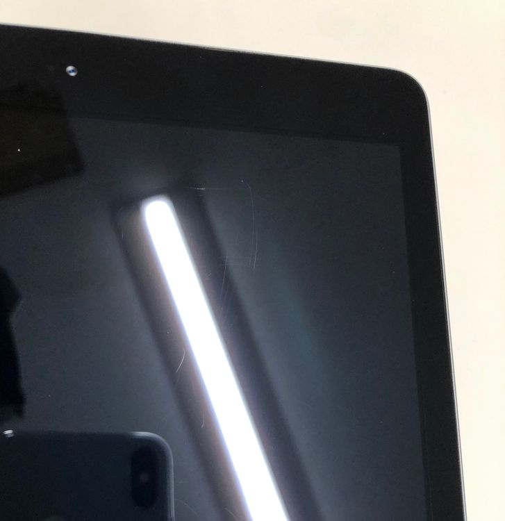������ iPad ��8���� Wi-Fi 32GB ���ڡ������졼 SIM�ե꡼
