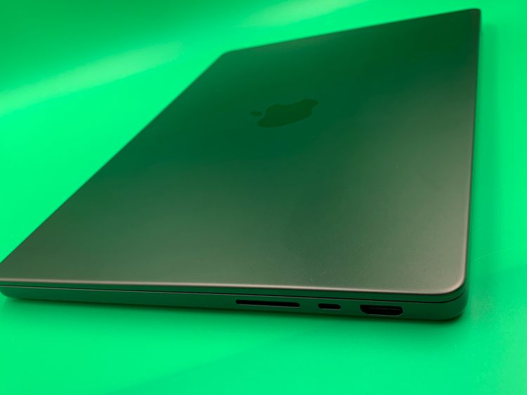 MacBook Pro 14����� M4 16GB 512GB 5����� ��������100%