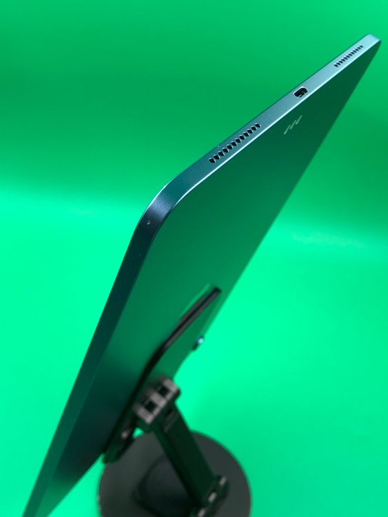 �����ʡ� ������ iPad Air ��5���� Wi-Fi 64GB MM9E3J/A �֥롼 H2