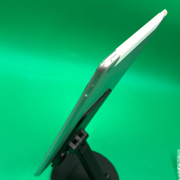 ���Хåƥ꡼���� iPad Mini ��4���� Wi-Fi+Cellular 16GB KDDI ��