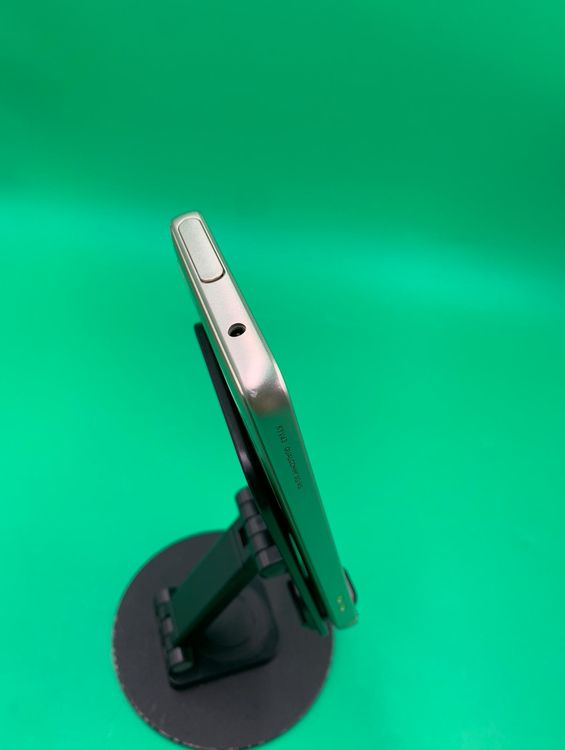 �����礤���� BASIO3 32GB SIM�ե꡼ ���������ɹ� �ʰ�SIM��