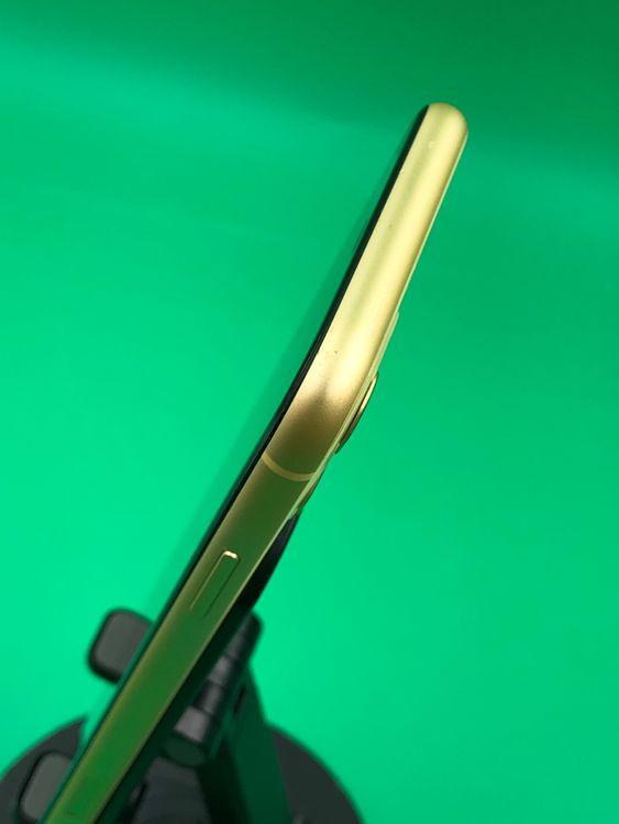 ������ iPhone 11 256GB SIM�ե꡼ ��������100% docomo ��