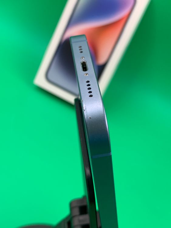 ���Хåƥ꡼���� iPhone 14 256GB �֥롼 SIM�ե꡼ ��������100%