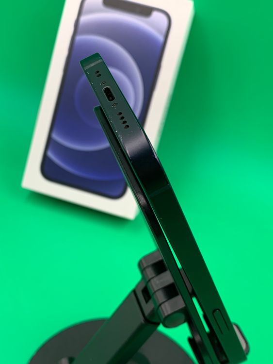 ���Хåƥ꡼���� iPhone 12 mini 64GB �֥�å� docomo ��