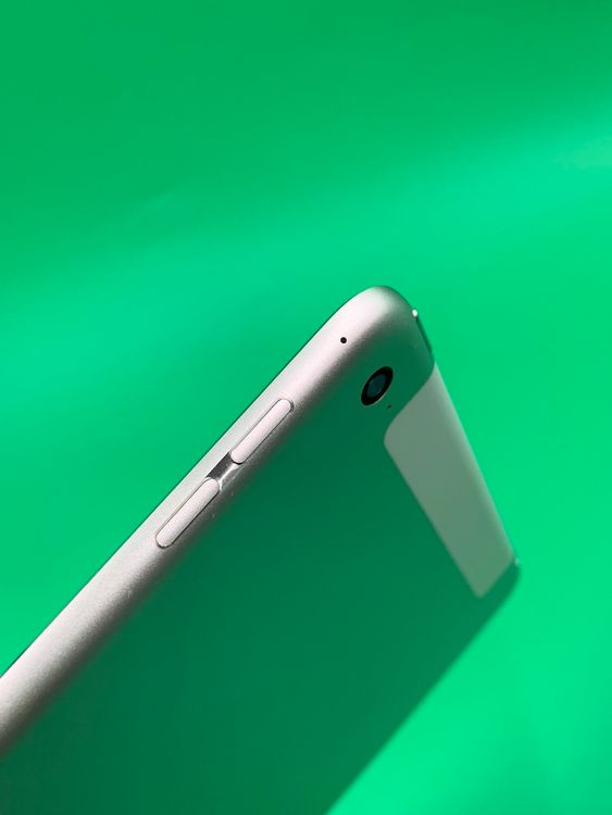 󥯡ƥ١å iPad mini 4 Wi-Fi+ Cellular