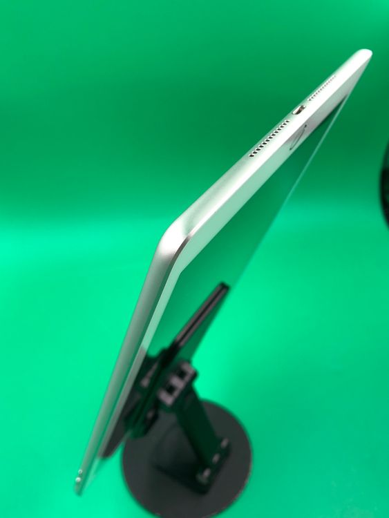 ����� iPad ��6���� Wi-Fi 128GB ��������85%  ����С�