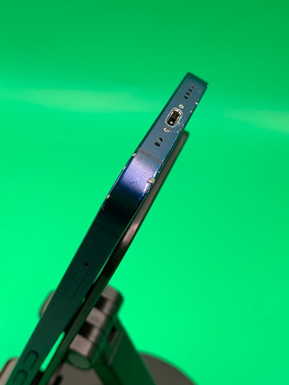 ���Хåƥ꡼���� iPhone 12 Mini 64GB �֥롼 Softbank ��