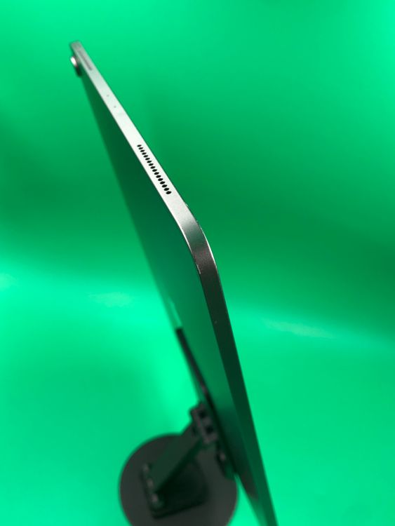 �����礤���� iPad Pro 12.9����� ��3���� Wi-Fi 512GB ���ڡ������졼