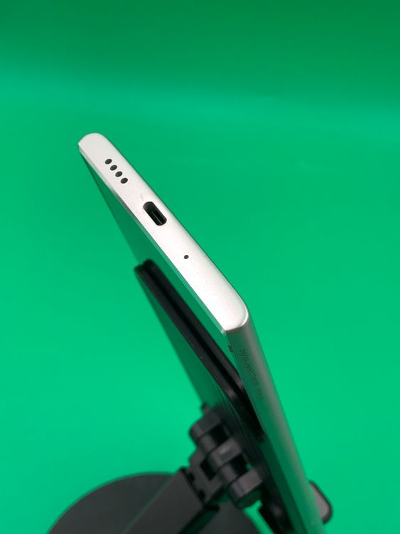 ������ URBANO V04 64GB SIM�ե꡼ ���������ɹ� �ʰ�SIM�� au ��