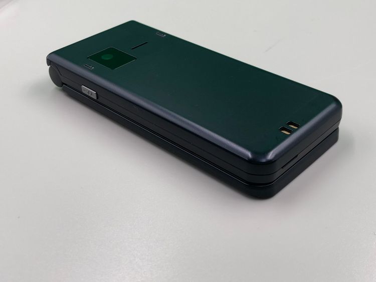 �������� arrows �������� �١����å� 8GB �ͥ��ӡ� docomo ��