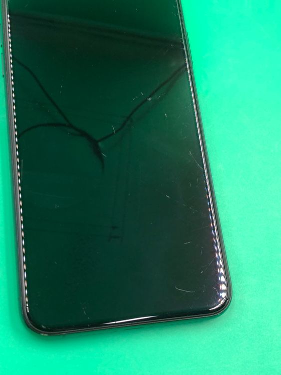 �Хåƥ꡼���� iPhone 11 Pro Max 256GB �ߥåɥʥ��ȥ��꡼��
