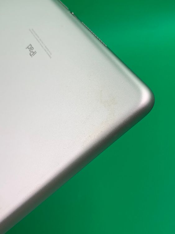  iPad 6 Wi-Fi 32GB MR7G2J/A С