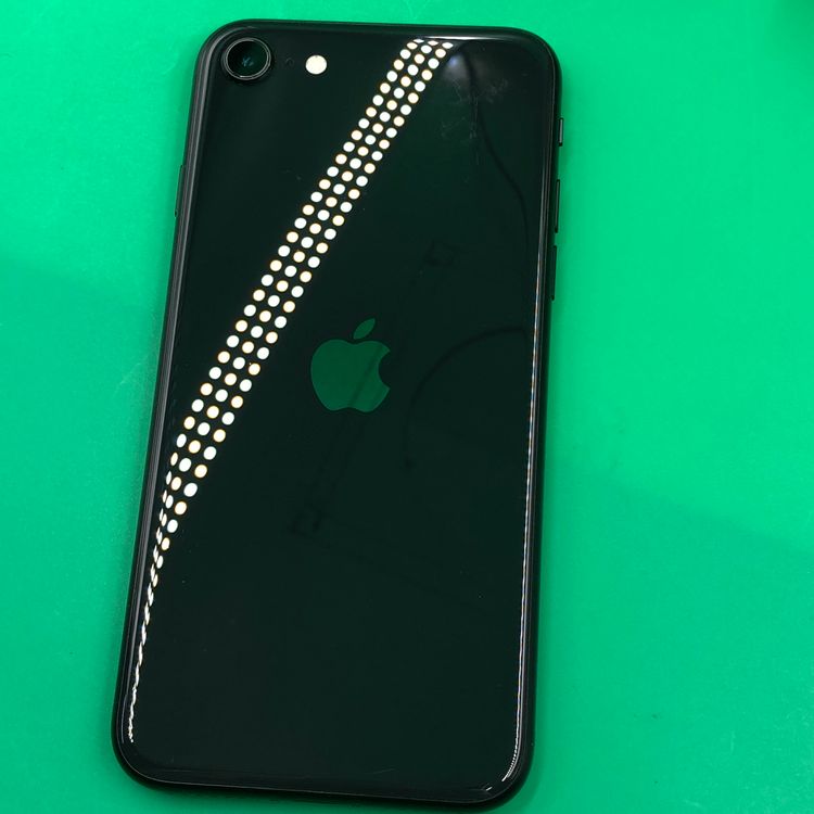 ���Хåƥ꡼���� iPhone SE ��2���� 64GB SIM�ե꡼ ��������100% au ��
