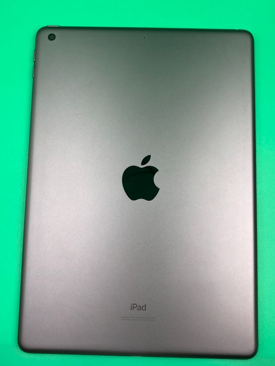 ������ iPad ��8���� Wi-Fi 32GB ���ڡ������졼 SIM�ե꡼