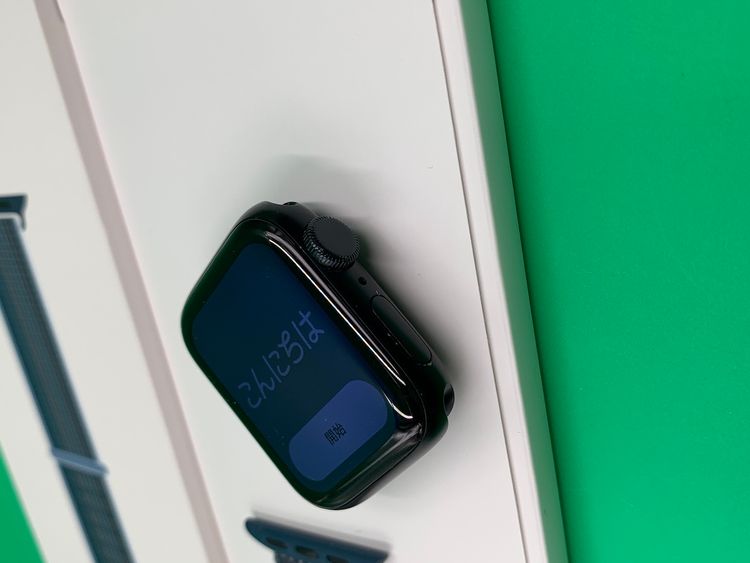 ����� Apple Watch SE ��2���� GPS��ǥ� 40mm 32GB �ߥåɥʥ���